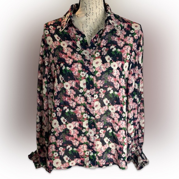 EESome Top - Picture 1 of 7